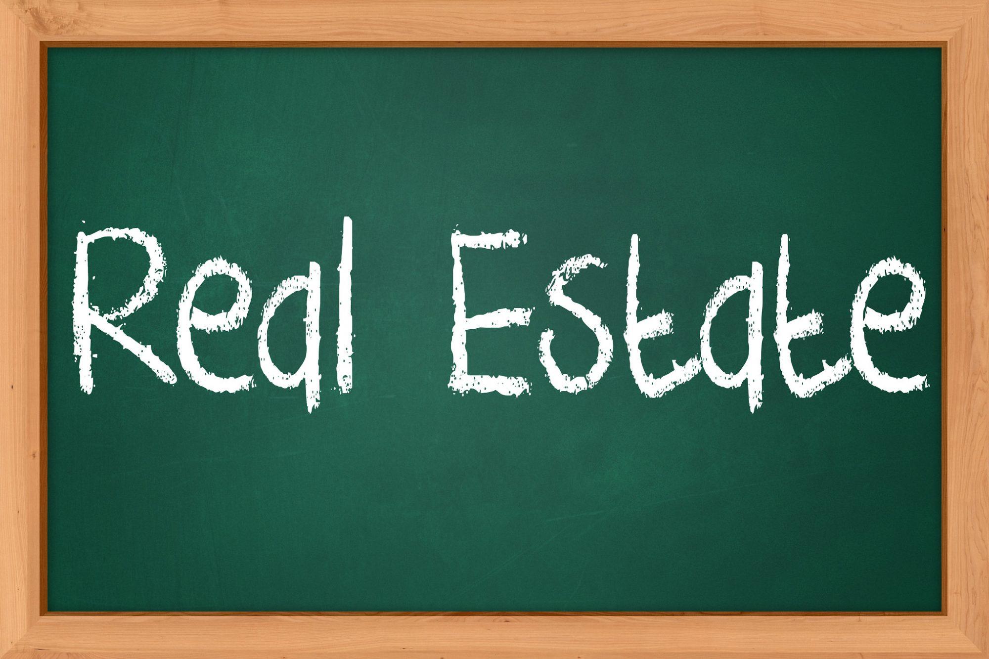 What are the 5 major real estate asset classes and how much do they yield?